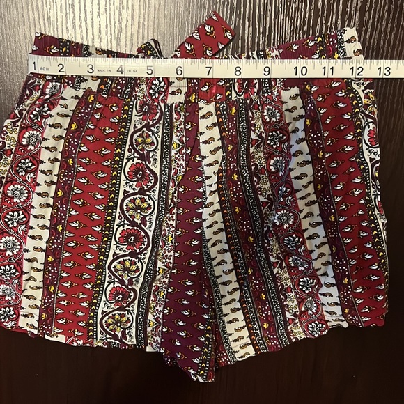 Shorts with‎ pockets‼️ - Picture 3 of 4